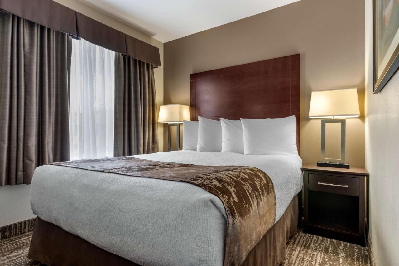 Best Western Plus Pembina Inn & Suites Уинипег Екстериор снимка