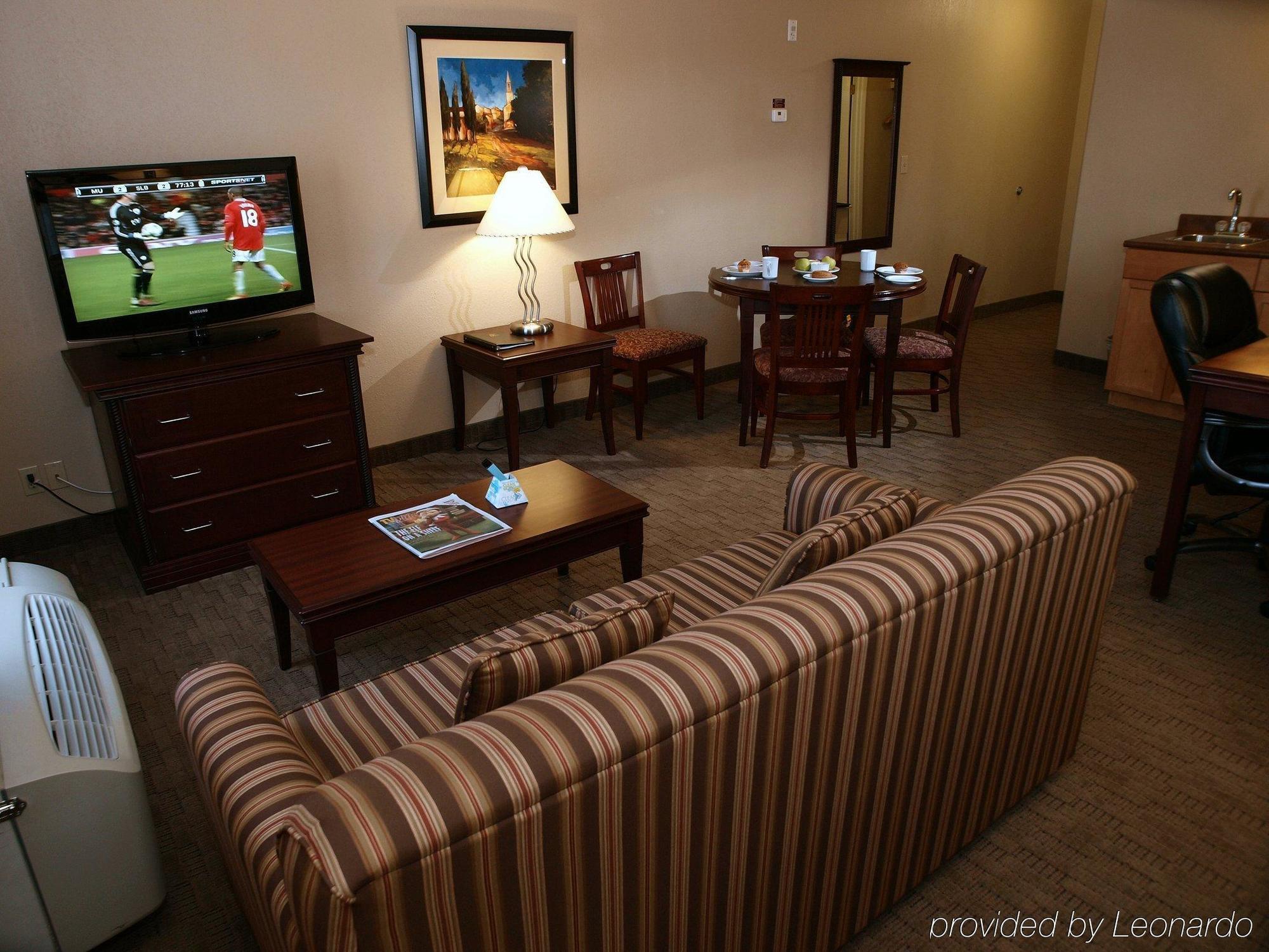 Best Western Plus Pembina Inn & Suites Уинипег Стая снимка