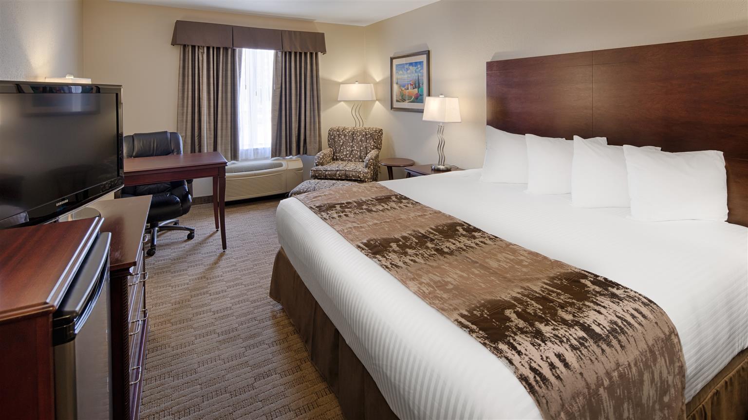 Best Western Plus Pembina Inn & Suites Уинипег Екстериор снимка