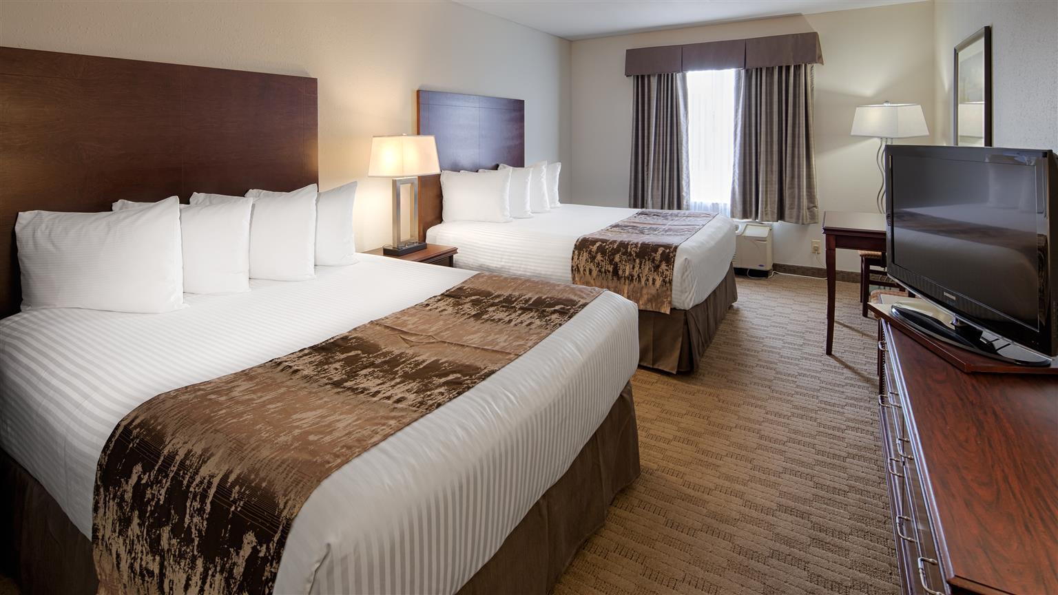 Best Western Plus Pembina Inn & Suites Уинипег Екстериор снимка